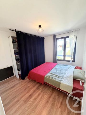 Appartement T3 à vendre  3 pièces - 63,62 m 2   RODEZ  - 12