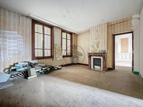 Vente Immeuble 14 pièces 490 m2 à Saint-Quentin