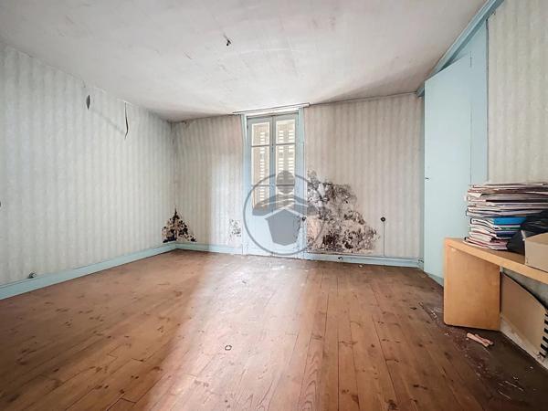 Vente Immeuble 14 pièces 490 m2 à Saint-Quentin