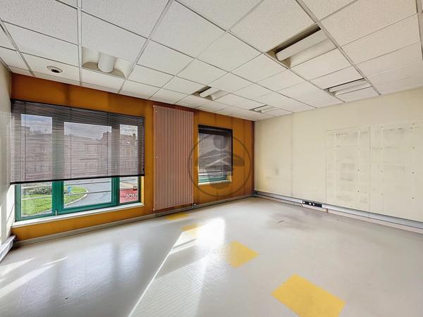 Vente Immeuble 14 pièces 490 m2 à Saint-Quentin