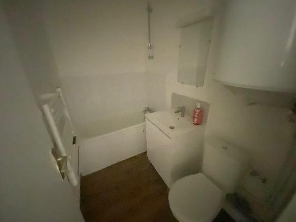 Studio Entièrement rénové Quartier Jeanne d'Arc