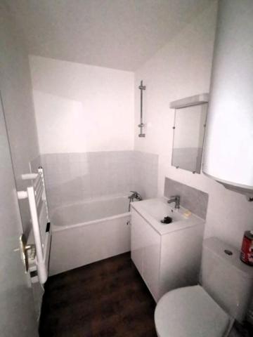 Studio Entièrement rénové Quartier Jeanne d'Arc