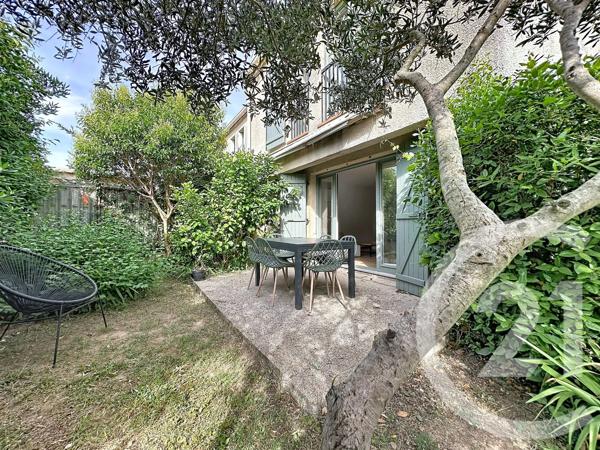 Maison à vendre  6 pièces - 135 m 2   LUNEL  - 34