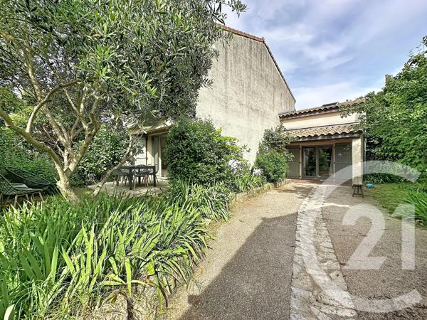 Maison à vendre  6 pièces - 135 m 2   LUNEL  - 34