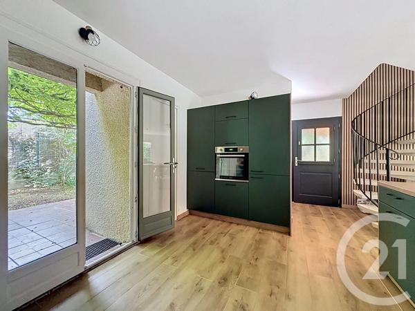 Maison à vendre  6 pièces - 135 m 2   LUNEL  - 34