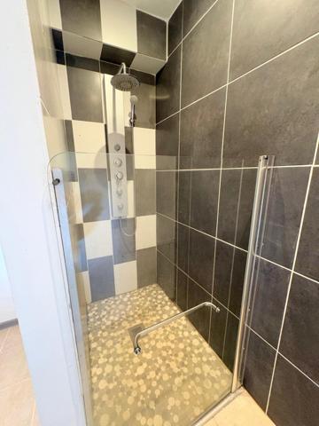 Maison 5 pièces, dépendances, grand terrain.