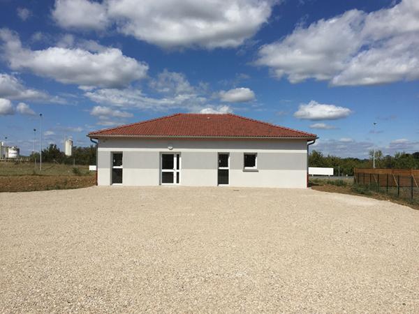 Locaux d'activités, Bureaux,  Château Gaillard 119m2 avec parking