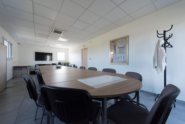 Locaux d'activités, Bureaux,  Château Gaillard 119m2 avec parking