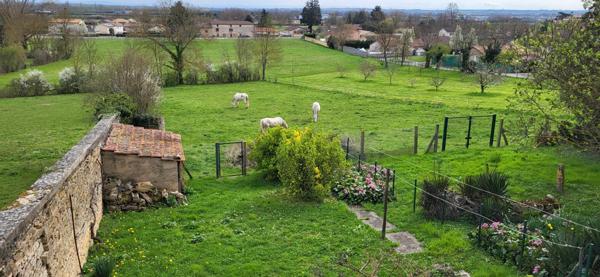 Belle propriété Mâconnaise en pierre