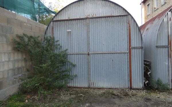 Stationnement à louer    20 m2 Château-Thierry