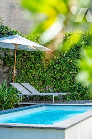 ANTIBES – Villa d'architecte contemporaine de 135 m², aux prestations de qualité, avec piscine.