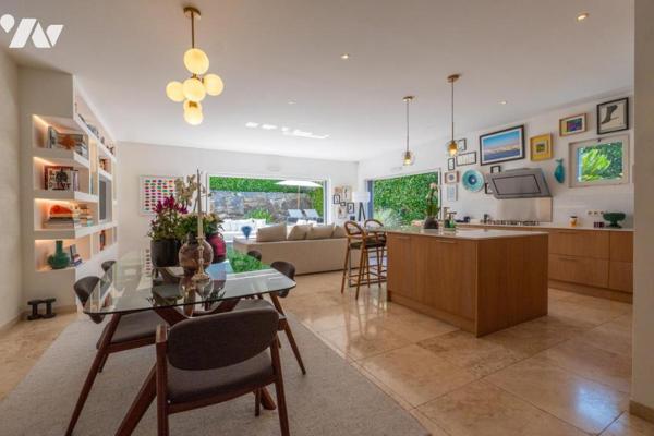 ANTIBES – Villa d'architecte contemporaine de 135 m², aux prestations de qualité, avec piscine.