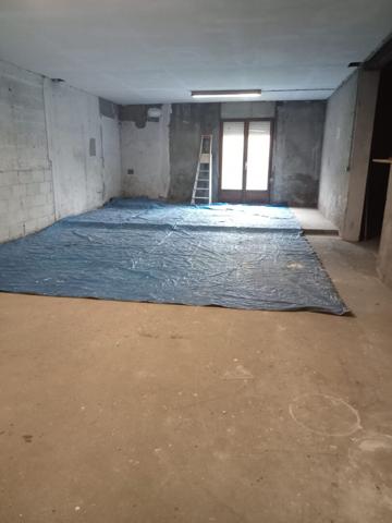 Local d'activités à vendre 640 m2 situé à Margny les Compiègne