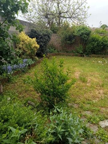 Local d'activités à vendre 640 m2 situé à Margny les Compiègne