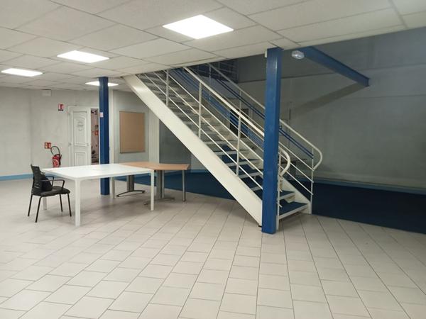 Local d'activités à vendre 640 m2 situé à Margny les Compiègne