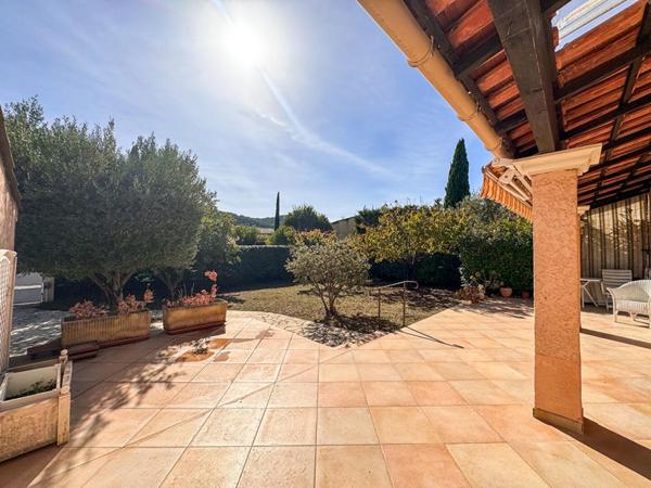 Villa à deux pas du Village