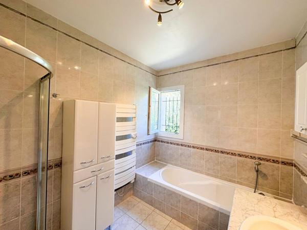 Villa à deux pas du Village