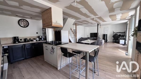 Maison à vendre 6 pièces 123,08 m² Châteauneuf-du-Faou