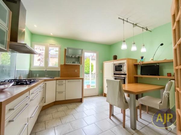 Vente maison Blanquefort : 569 000 € - AJP Immobilier Le Bouscat