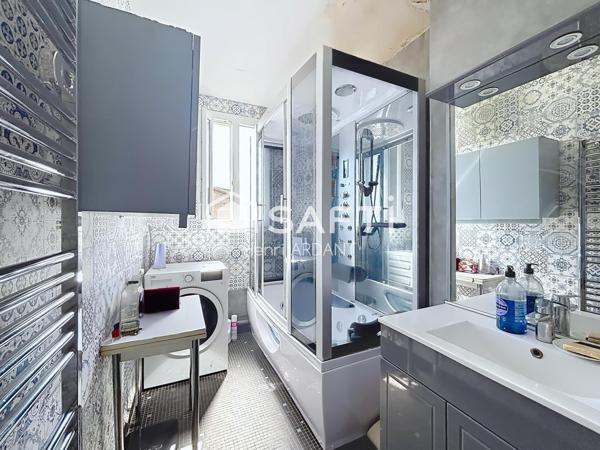 GARE DES CHARENTES - SUPER U - TROIS CHAMBRES