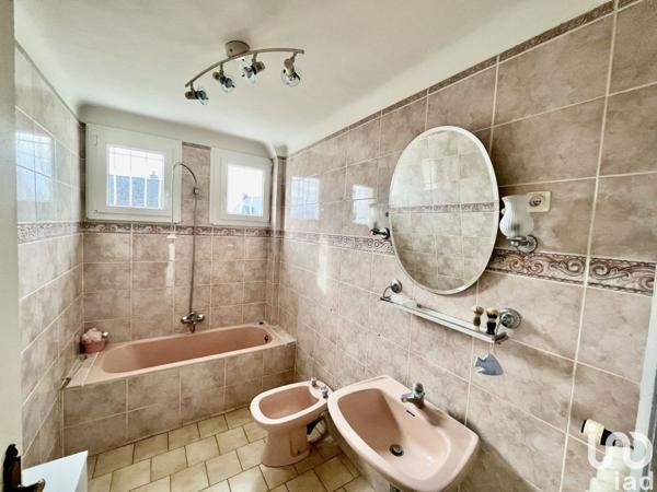 Maison 6 pièces de 168 m² à Caudan (56850)