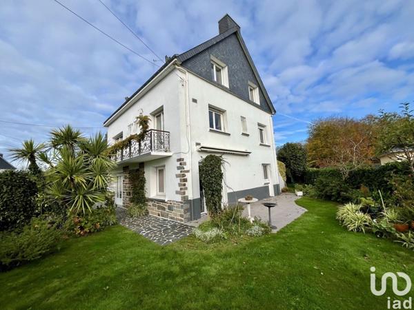 Maison 6 pièces de 168 m² à Caudan (56850)