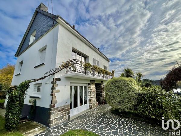 Maison 6 pièces de 168 m² à Caudan (56850)