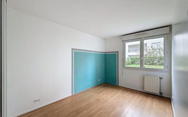 Appartement à vendre    3 pièces • 64,98 m2 Guyancourt