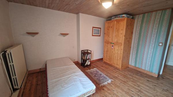 Belle maison de Maitre  proche Mareuil avec piscine et dependances