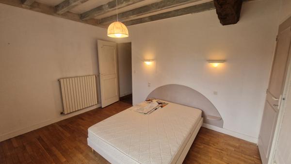 Belle maison de Maitre  proche Mareuil avec piscine et dependances