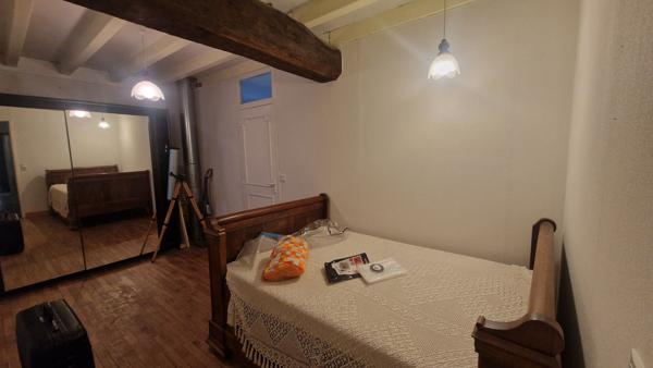 Belle maison de Maitre  proche Mareuil avec piscine et dependances