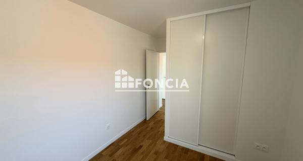 Location Appartement 3 pièces 73.4 m² - Evry 91000