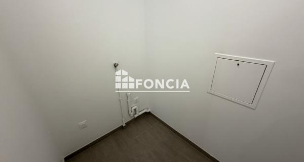 Location Appartement 3 pièces 73.4 m² - Evry 91000