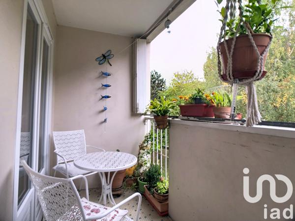 Appartement à vendre 4 pièces 76 m² Saint-Cyr-l'École