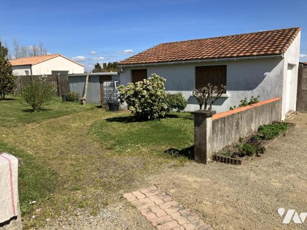 SAINTE-PAZANNE Maison traditionnelle avec beau terrain constructible – Proche centre bourg et gare