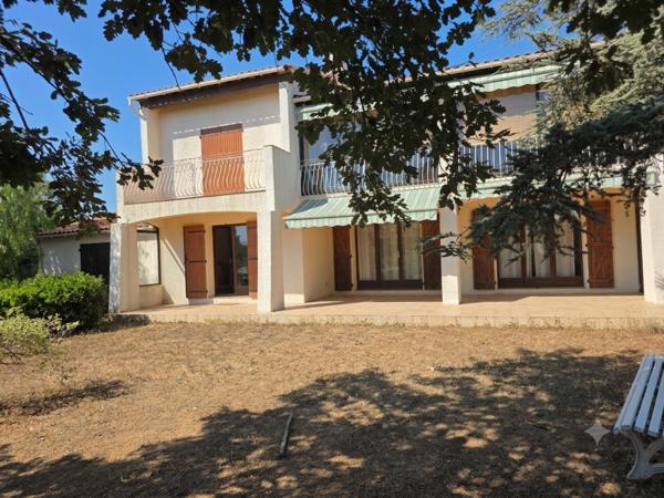 Maison
                                                                                                                                                                                                                                                                                                                        8 pièce(s)                                                                                                                                                                                                          6 chambre(s)                                                                                                                                                                                                          193.86  m²