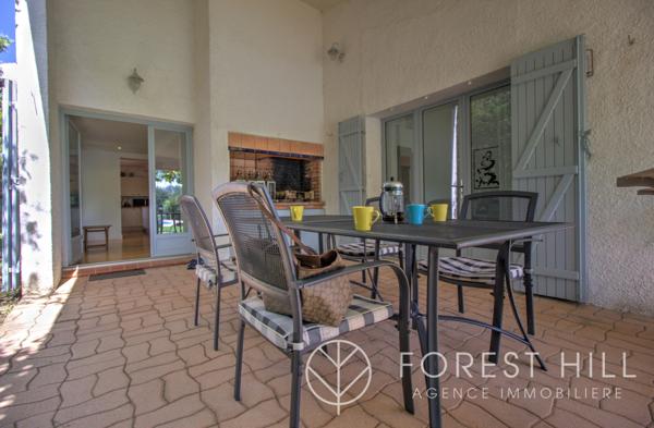 Céret (66400) Villa 4 faces dans quartier prisè et calme