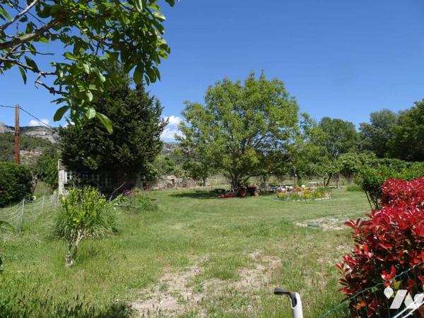 Propriété 3 logements Z.Agricole terrain de 4610m²