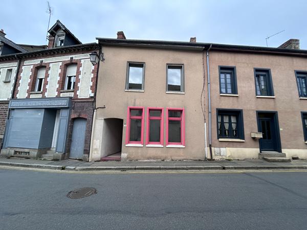 Immeuble Saint Meen Le Grand  PLEIN CENTRE