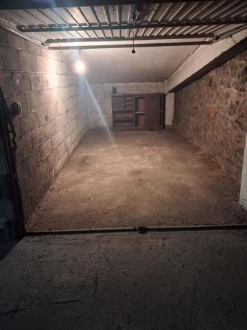 Parking / box 12 m2
