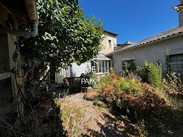 86200 LOUDUN Maison Loudun 4 pièce(s) 110 m2