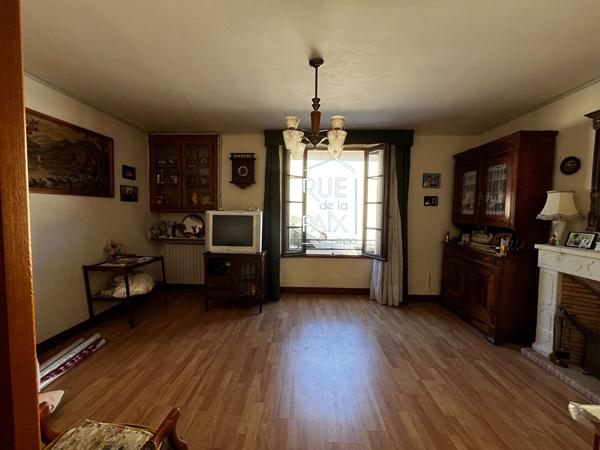 86200 LOUDUN Maison Loudun 4 pièce(s) 110 m2
