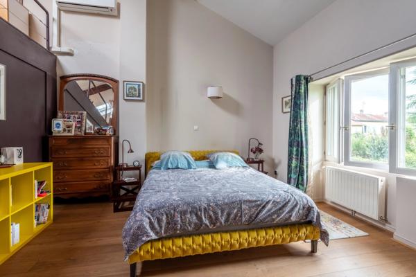 Lyon 3ème - Maison de 214,37 m² - 4 chambres - Jardin avec Piscine