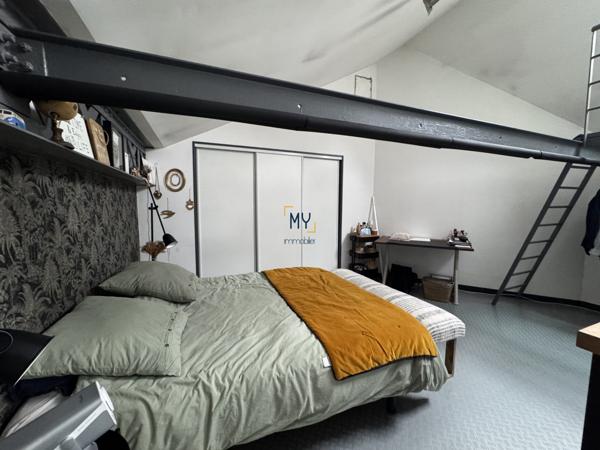 SUPERBE LOFT LUMINEUX - 6 PIECES