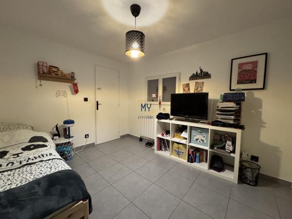 SUPERBE LOFT LUMINEUX - 6 PIECES