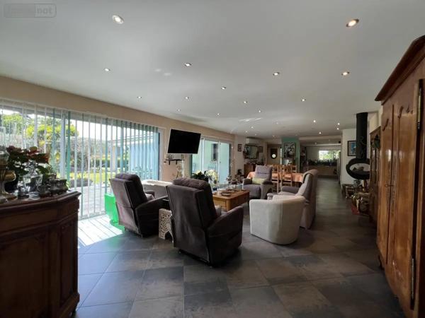 Achat - Maison Ploërmel 56800 9 pièces 254 m 2 2856 m 2
