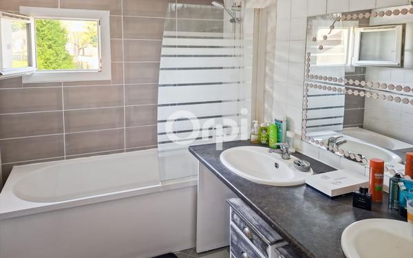 Maison à vendre    4 pièces • 89 m2 Fosses