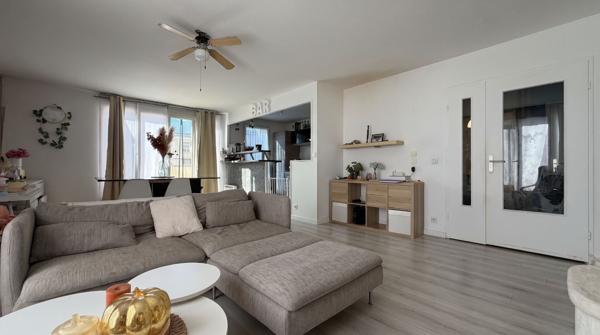 Appartement T4 93m² Corbeil-Essonnes : Grande terrasse et 3 chambres