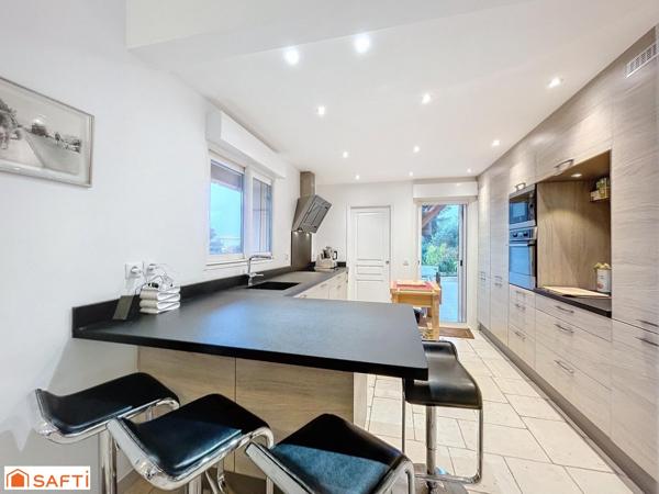 Villa récente à pied centre ville et plages Saint AYGULF