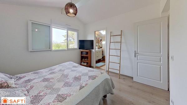 Villa récente à pied centre ville et plages Saint AYGULF